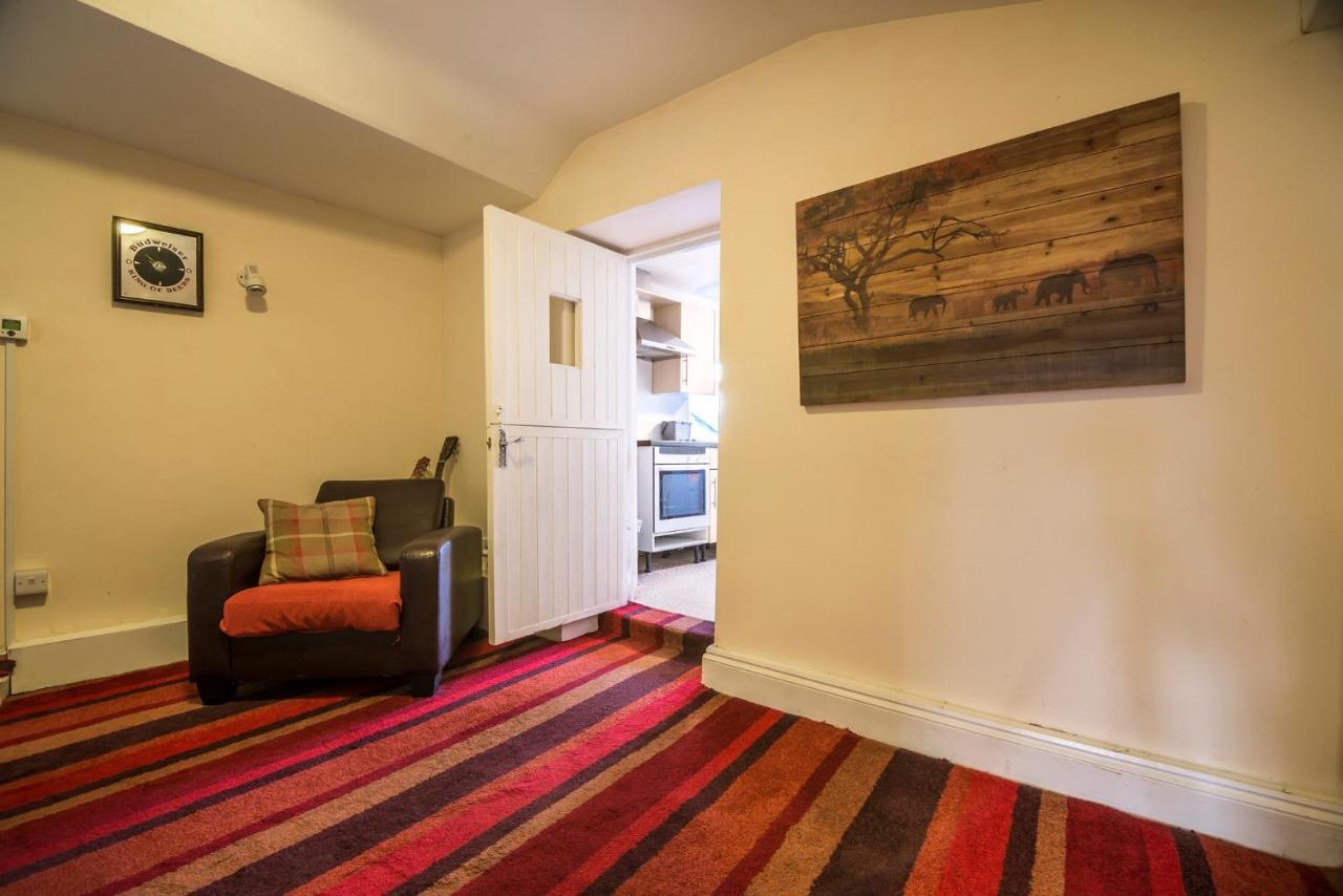 Manorbier Castle Inn Bay Room Exterior foto
