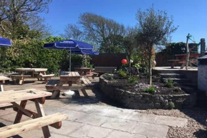 Manorbier Castle Inn Bay Room Exterior foto